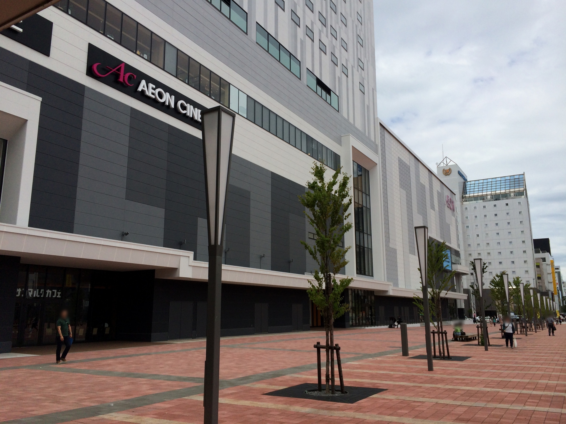 イオンモールとイオンタウンの強み・弱みをもっと詳しく知る